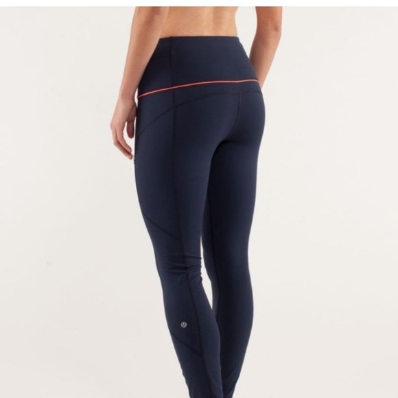 Lululemon Run Ice Queen 7/8 Tight‎ Sz 4 Blue Inkwell Leggings Tights High Rise - Picture 12 of 12